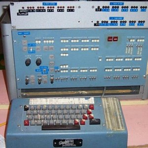 1965 LINC console and keyboard. Those are register indicator lights and switches for showing/changing registers bit-by-bit.