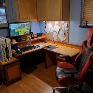 desk.jpg