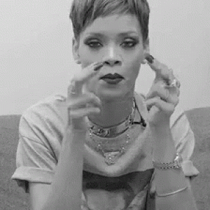 rihanna.gif