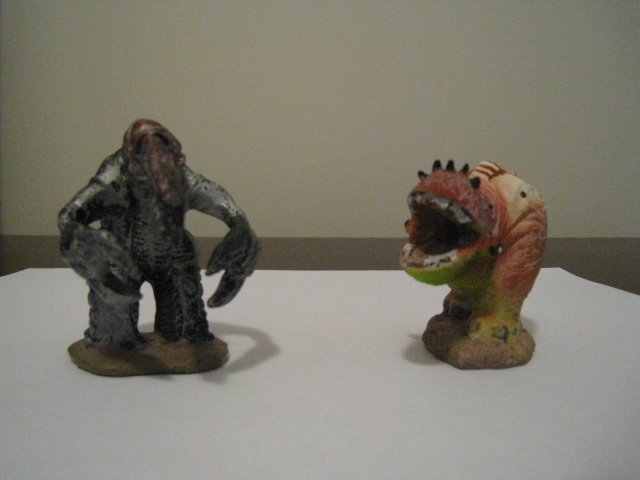 Longu &amp; Hogglo Figurines